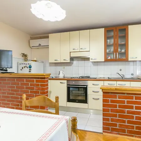 Apartment By The Sea Mastrinka, Ciovo - 24018 Trogir